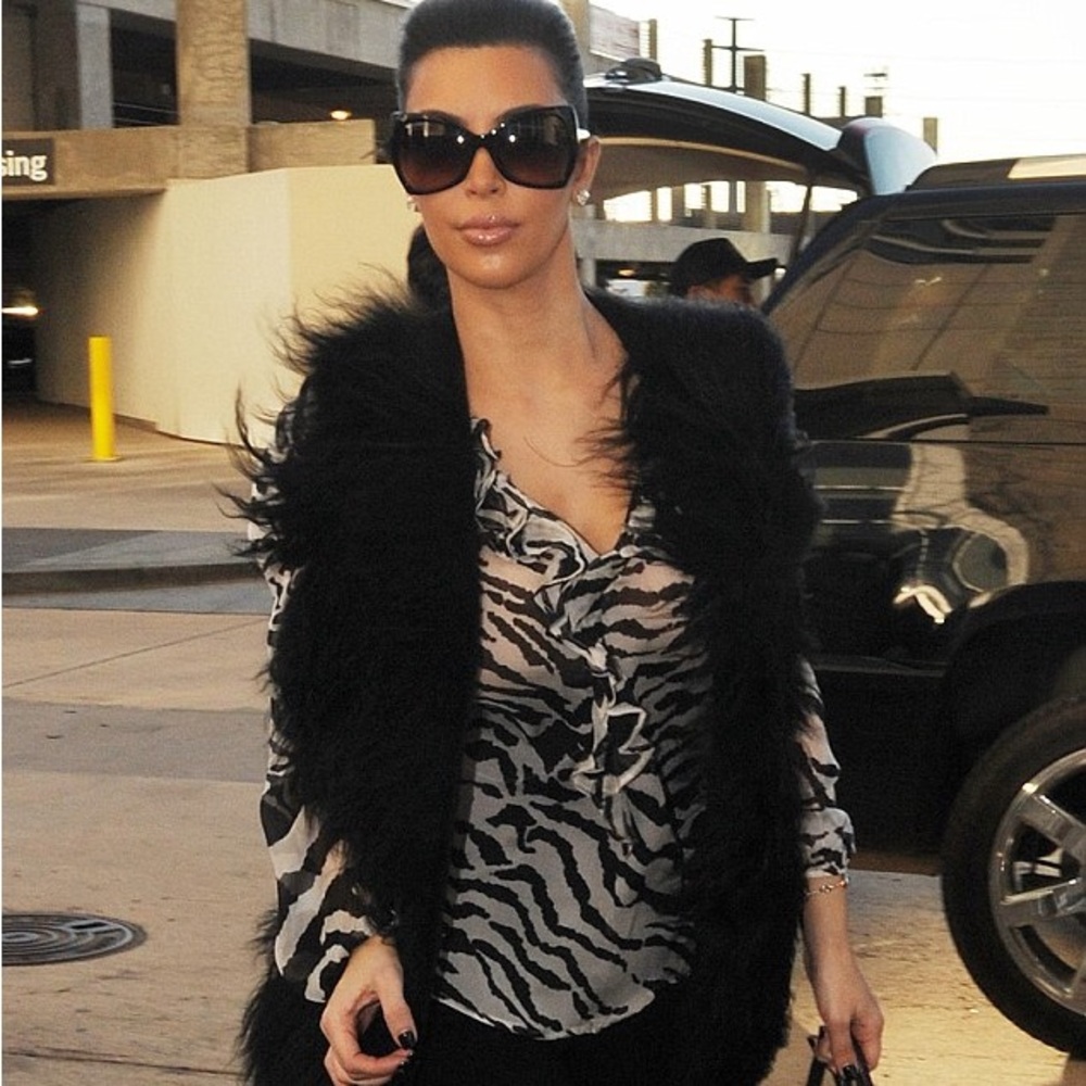 Vintage 2010’s Black Faux Fur Vest